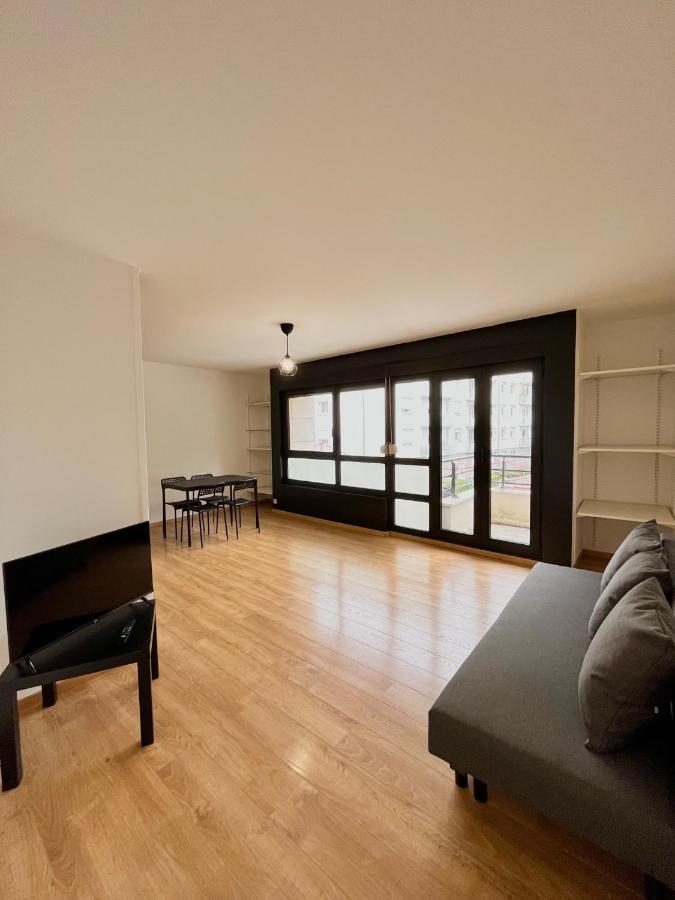Ponsardin- Appartement Avec Balcon Et Parking Reims Bagian luar foto