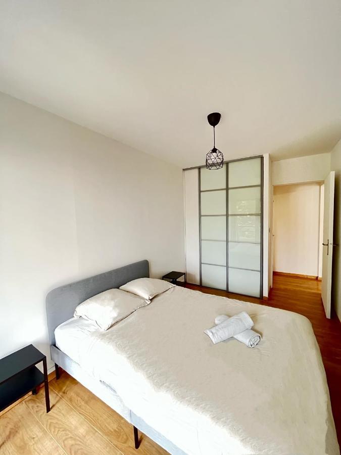 Ponsardin- Appartement Avec Balcon Et Parking Reims Bagian luar foto